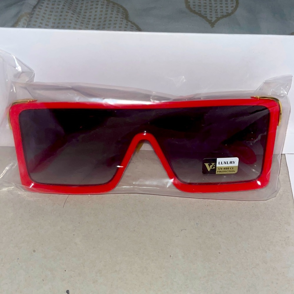 Trendy Oversized Sunglasses Muliticolors